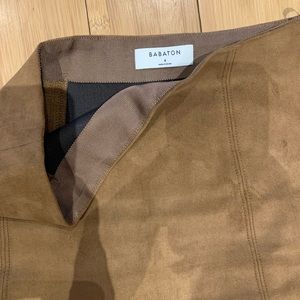 Suede mini skirt from Aritzia - Babaton brand - Size 6